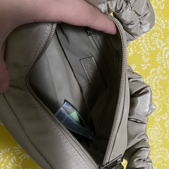 NWT - Nylon Ruffle bag - Picture 4 of 4